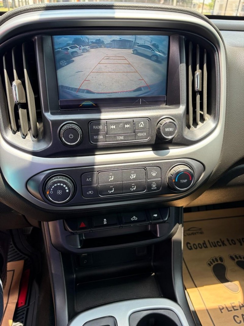 Chevrolet Colorado Vehicle Image 10