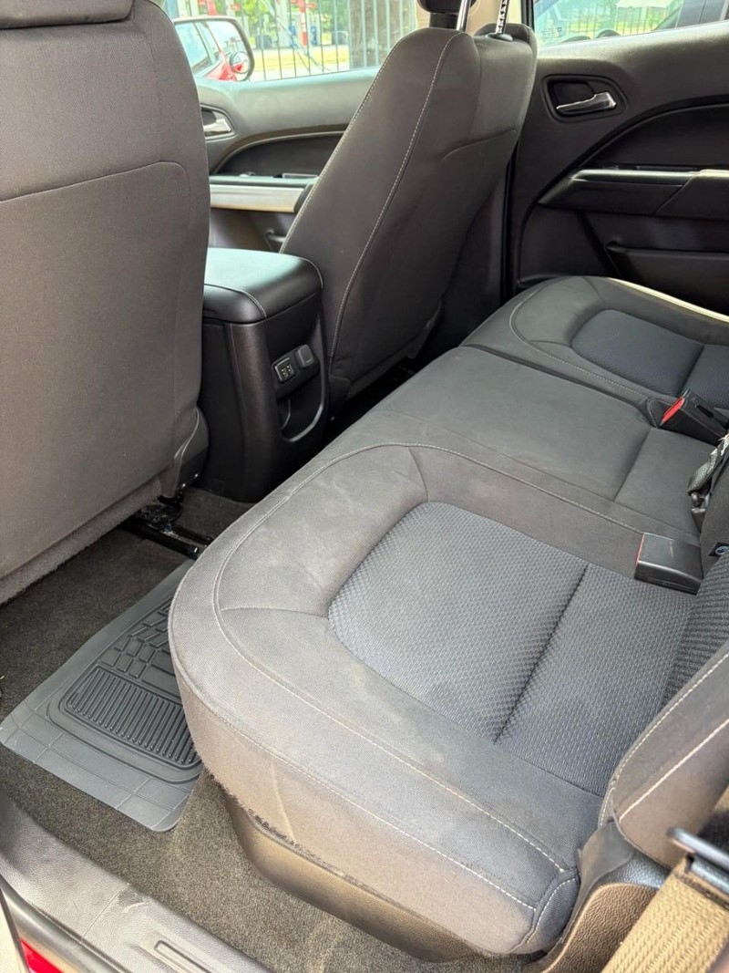 Chevrolet Colorado Vehicle Image 12