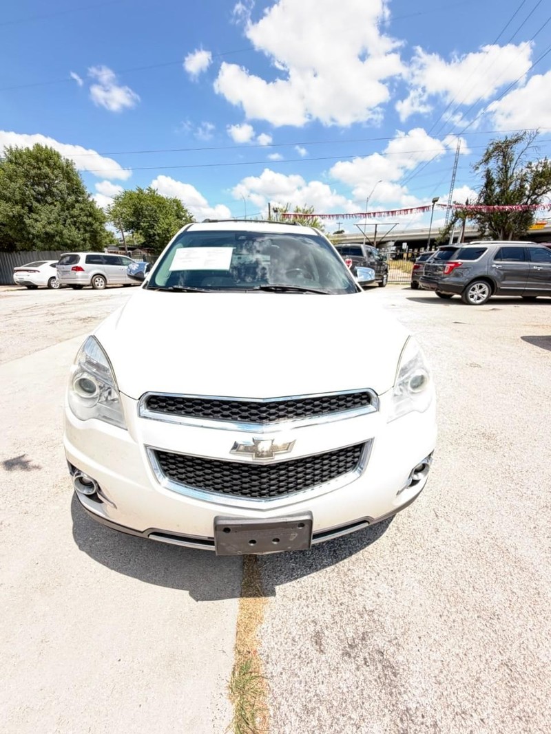 Chevrolet Equinox Vehicle Full-screen Gallery Image 06