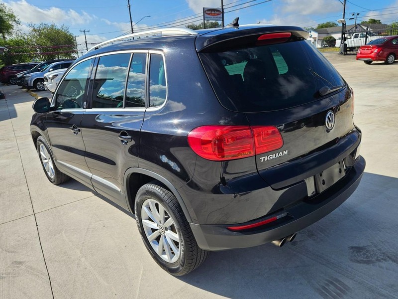 Volkswagen Tiguan Vehicle Image 03
