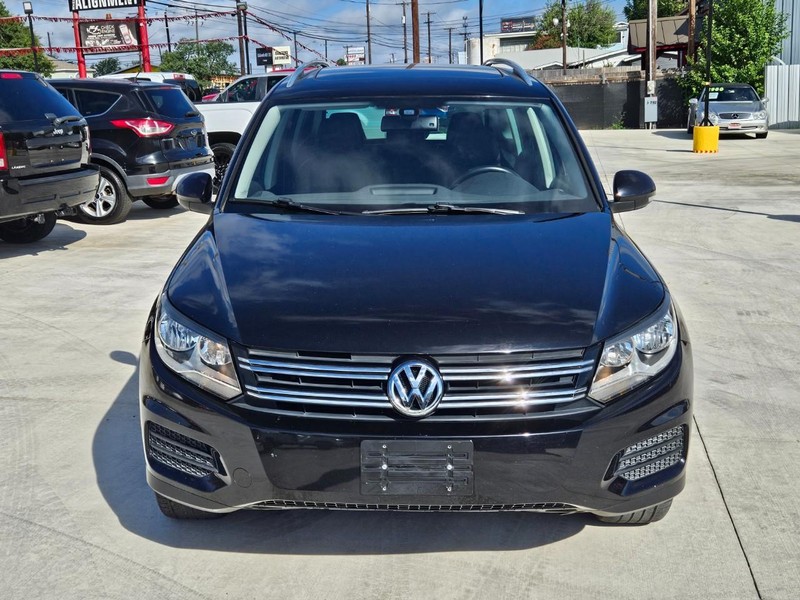 Volkswagen Tiguan Vehicle Image 09