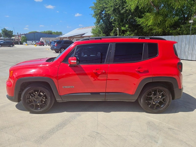 Jeep Renegade Vehicle Image 02