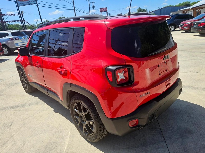 Jeep Renegade Vehicle Image 03
