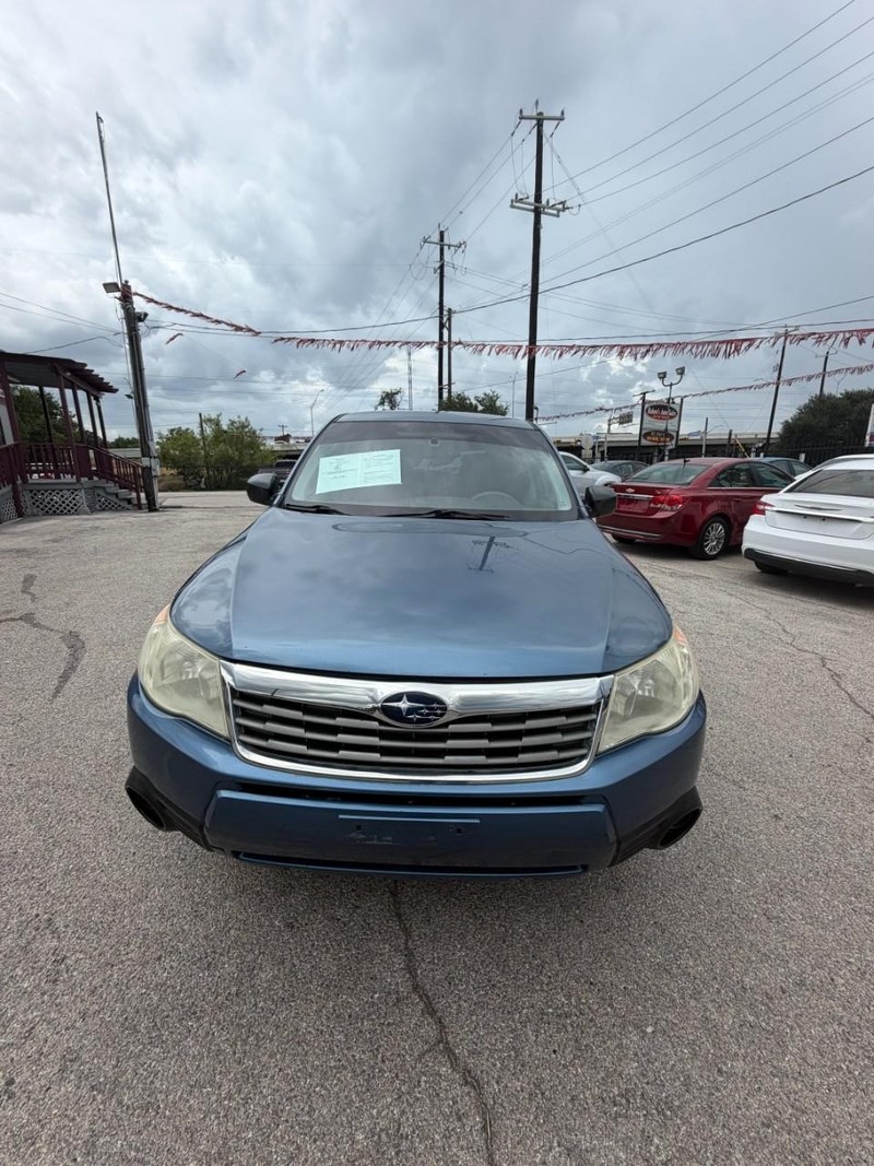 Subaru Forester Vehicle Full-screen Gallery Image 06