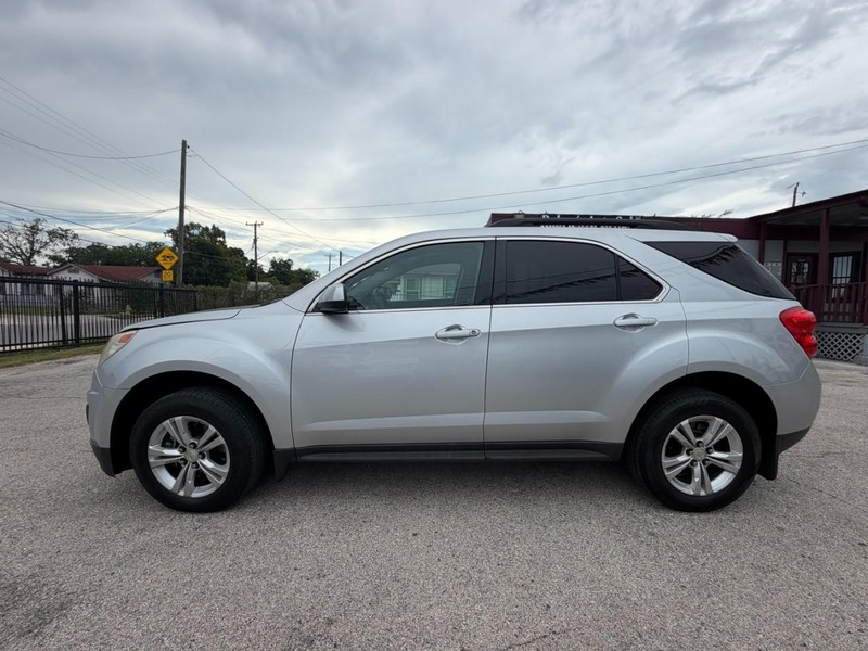 Chevrolet Equinox Vehicle Image 03