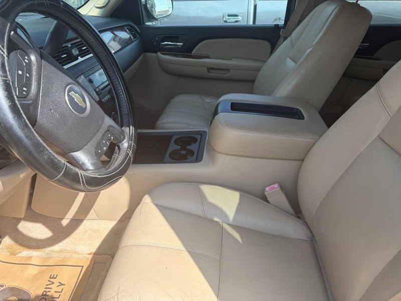 Chevrolet Avalanche Vehicle Full-screen Gallery Image 09