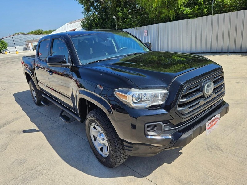 Toyota Tacoma 2WD Vehicle Image 07