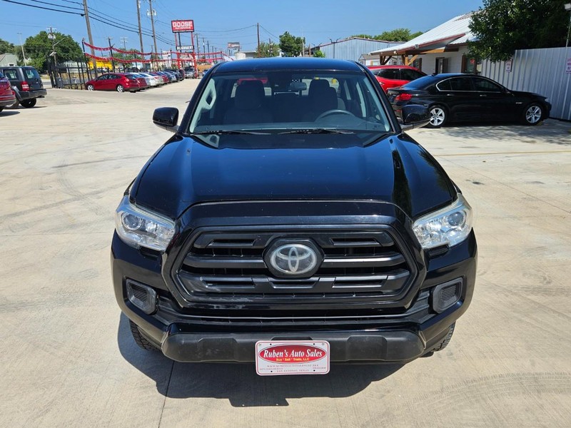 Toyota Tacoma 2WD Vehicle Image 08