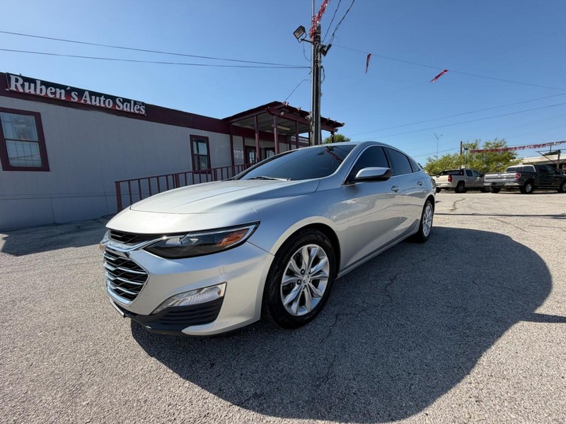 Chevrolet Malibu Vehicle Image 02