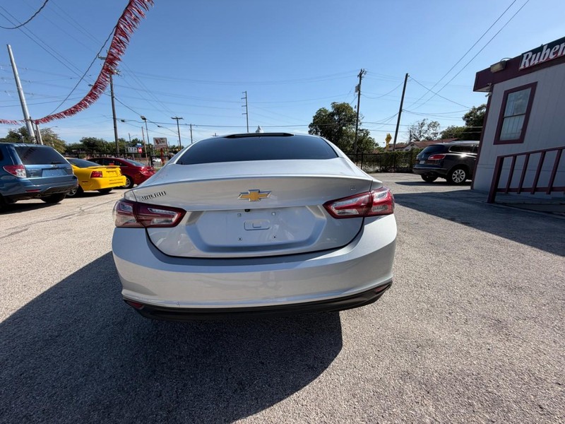 Chevrolet Malibu Vehicle Image 03