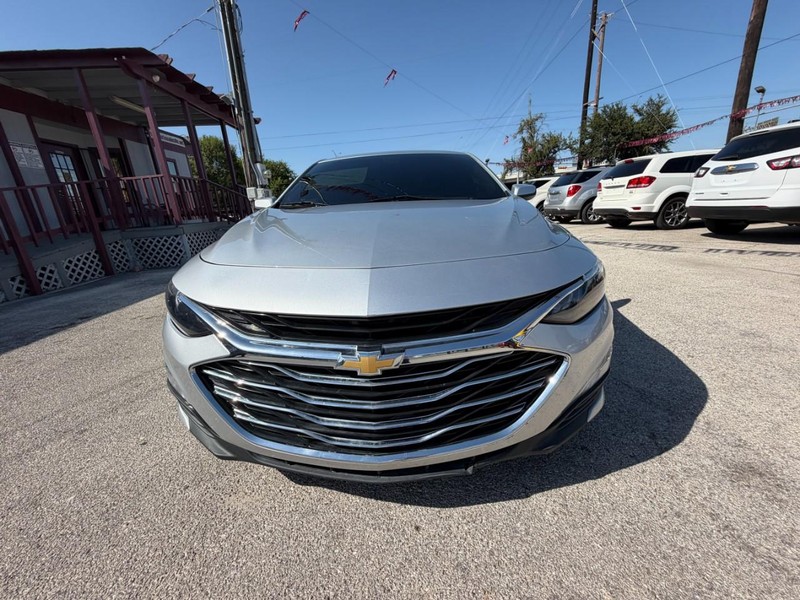 Chevrolet Malibu Vehicle Image 07