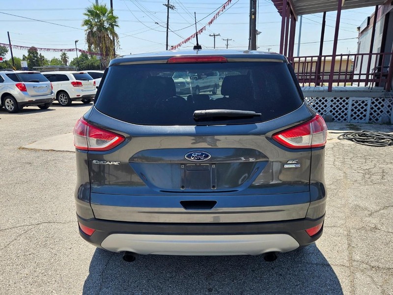 Ford Escape Vehicle Image 04