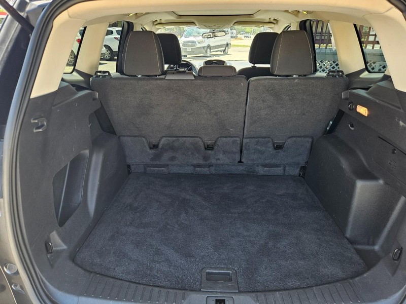 Ford Escape Vehicle Image 06