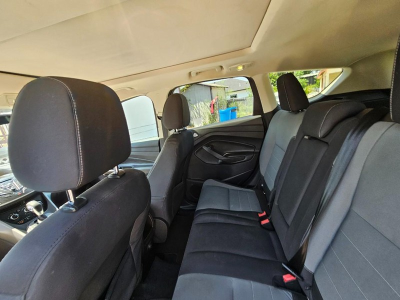 Ford Escape Vehicle Image 15