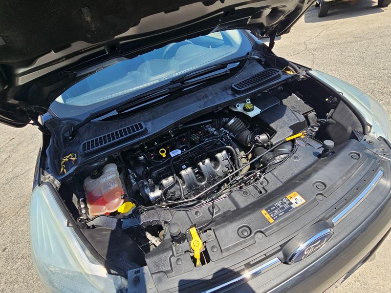Ford Escape Vehicle Image 17