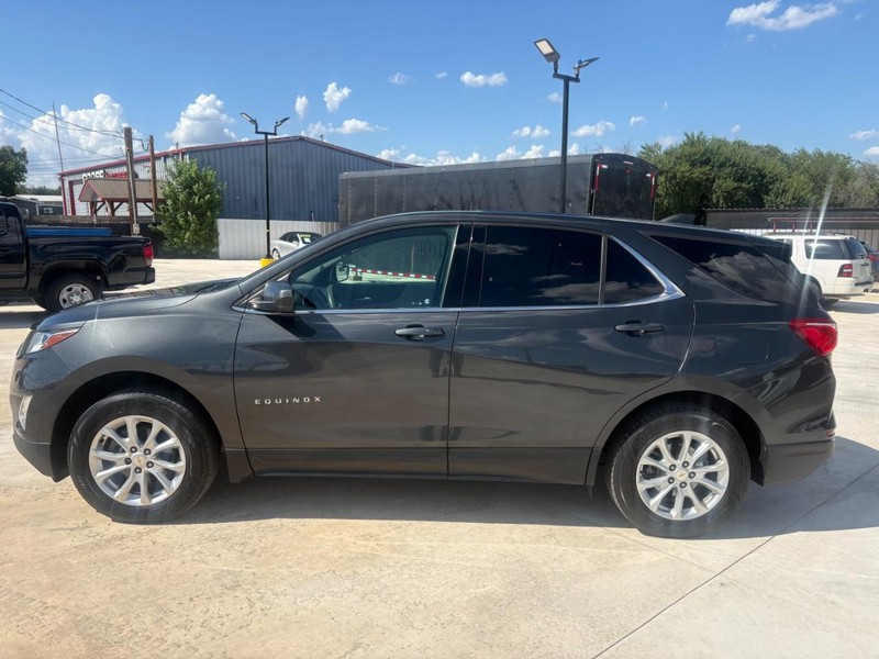 Chevrolet Equinox Vehicle Image 02