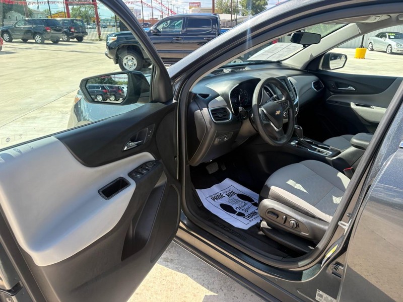 Chevrolet Equinox Vehicle Image 07