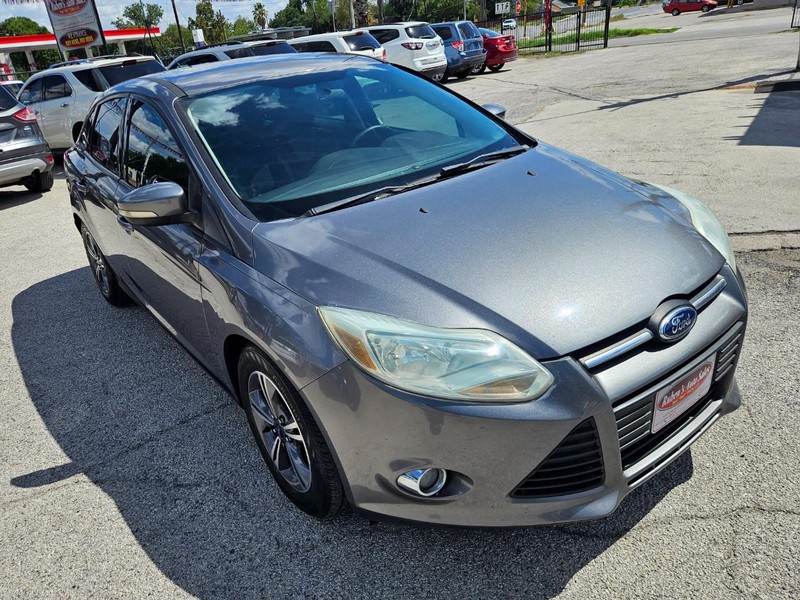 Ford Focus Vehicle Image 07