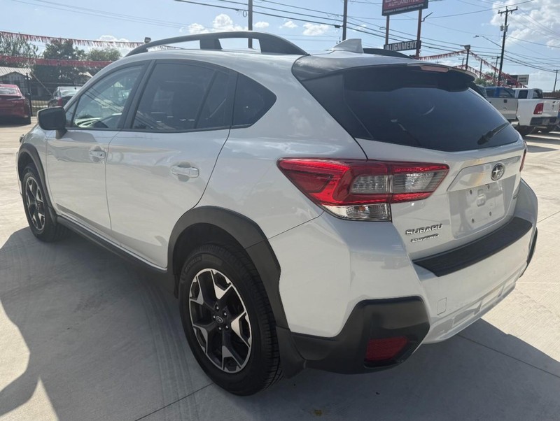 Subaru Crosstrek Vehicle Image 03