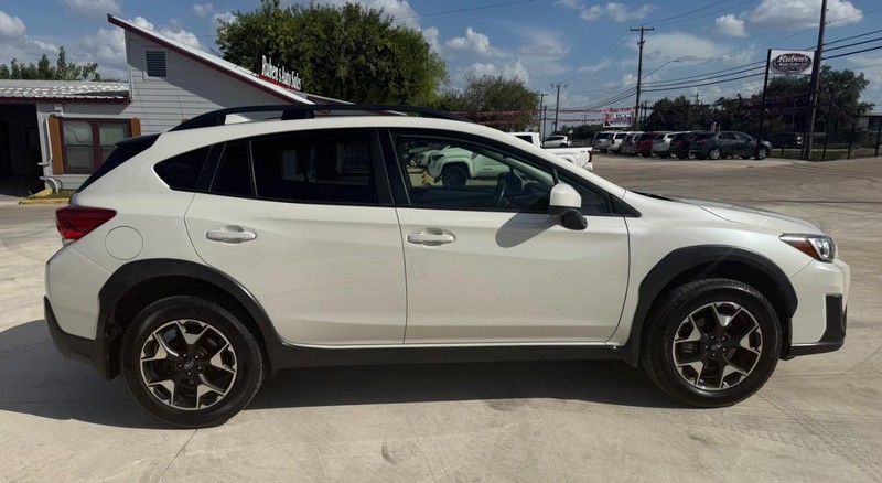 Subaru Crosstrek Vehicle Image 06