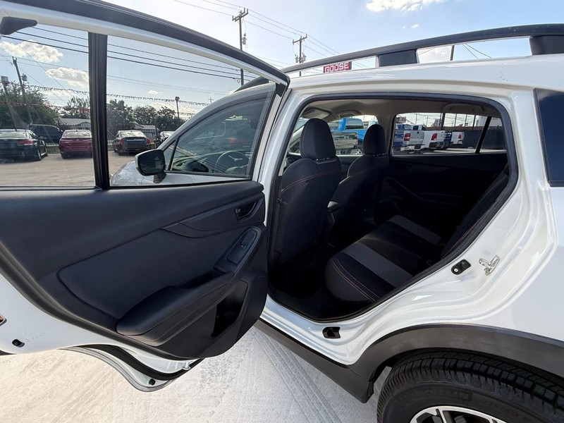 Subaru Crosstrek Vehicle Image 14