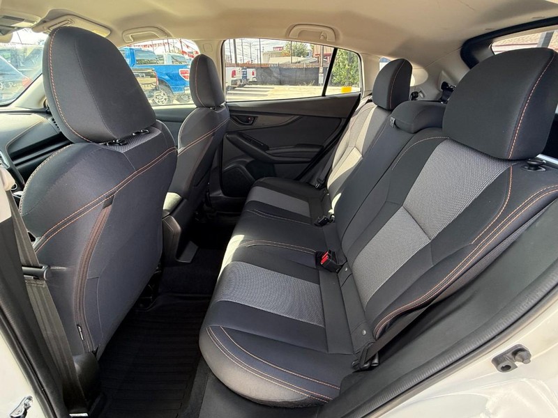 Subaru Crosstrek Vehicle Image 15