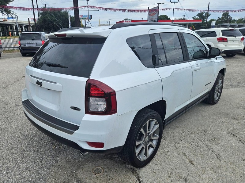 Jeep Compass Vehicle Image 06