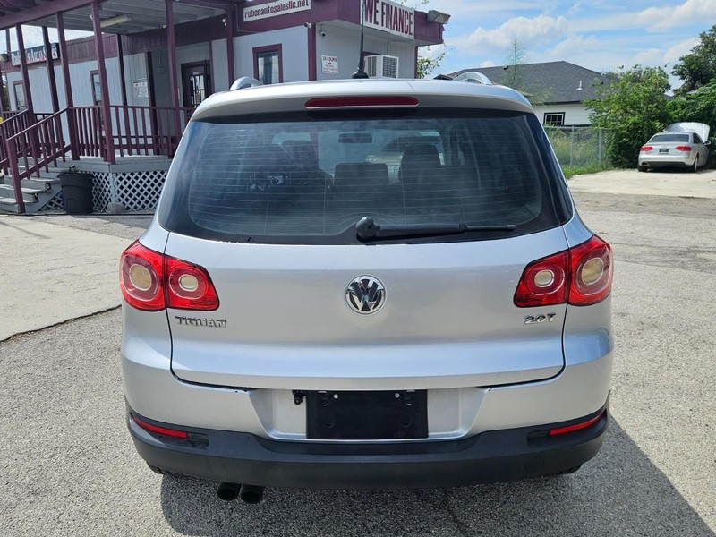 Volkswagen Tiguan Vehicle Image 04