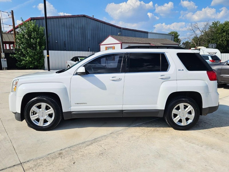 GMC Terrain Vehicle Image 02