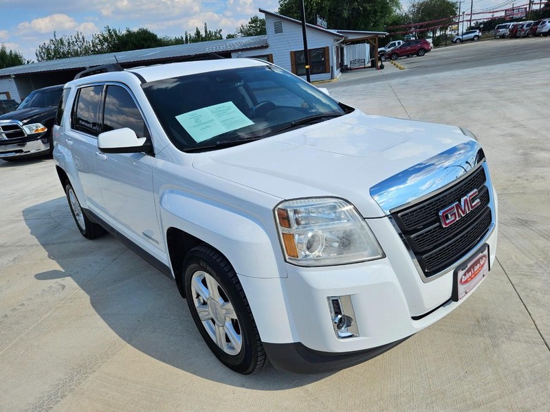 GMC Terrain Vehicle Image 08