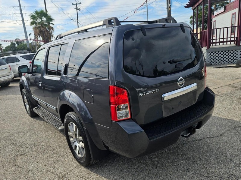 Nissan Pathfinder Vehicle Image 03
