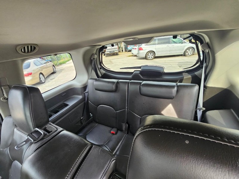 Nissan Pathfinder Vehicle Image 19