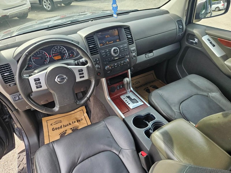 Nissan Pathfinder Vehicle Image 20