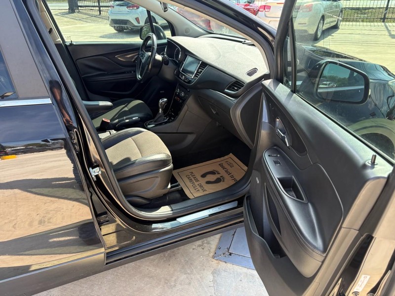 Buick Encore Vehicle Image 15