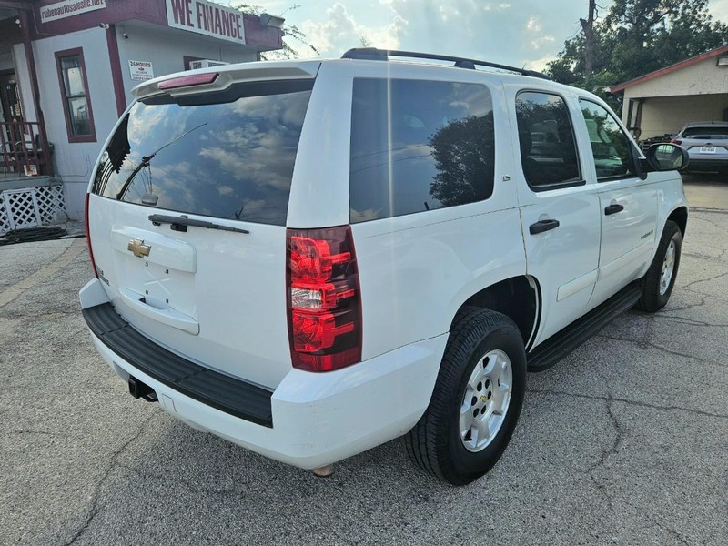 Chevrolet Tahoe Vehicle Image 06