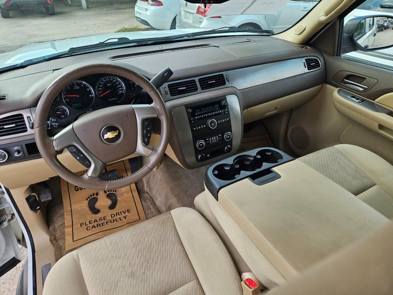 Chevrolet Tahoe Vehicle Image 15