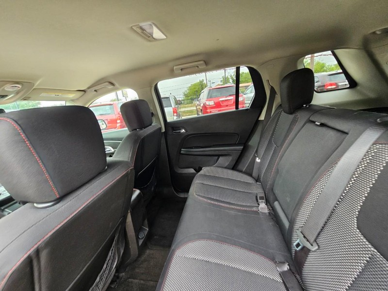 GMC Terrain Vehicle Image 13