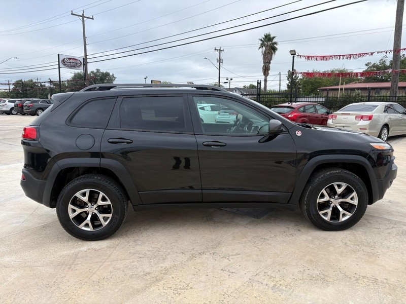 Jeep Cherokee Vehicle Image 05