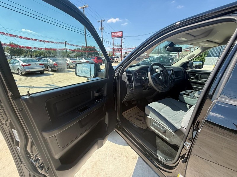 Ram 1500 Vehicle Image 09