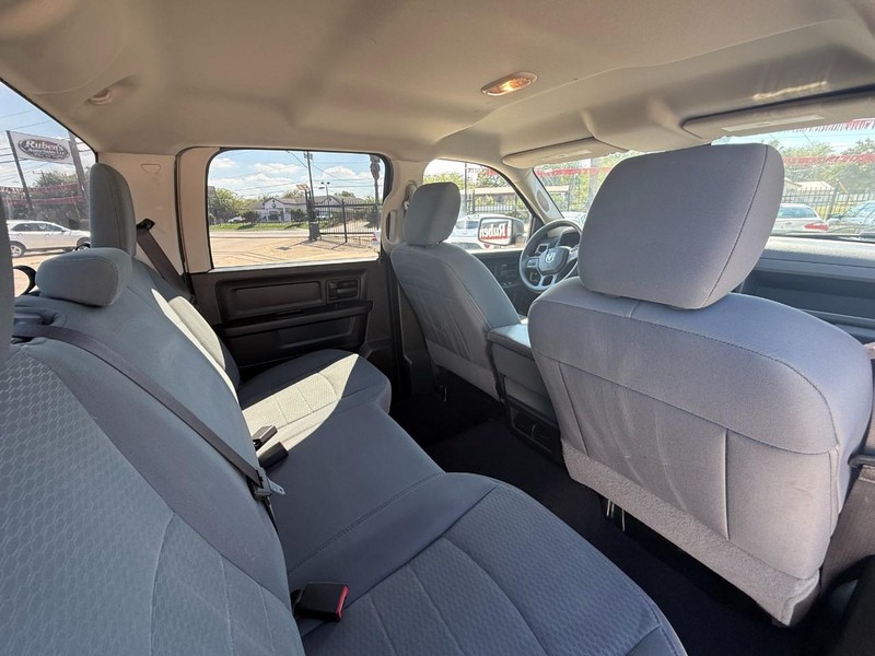 Ram 1500 Vehicle Image 18