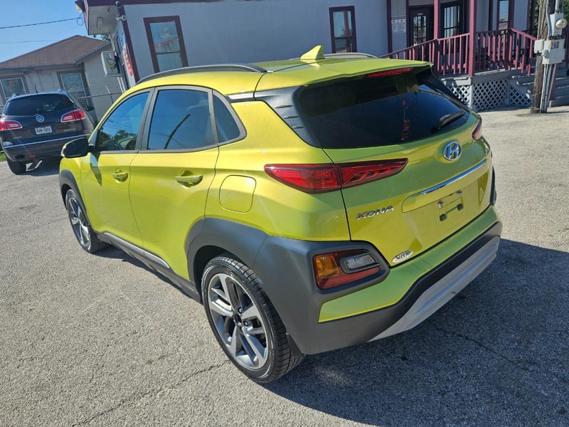 Hyundai Kona Vehicle Image 03