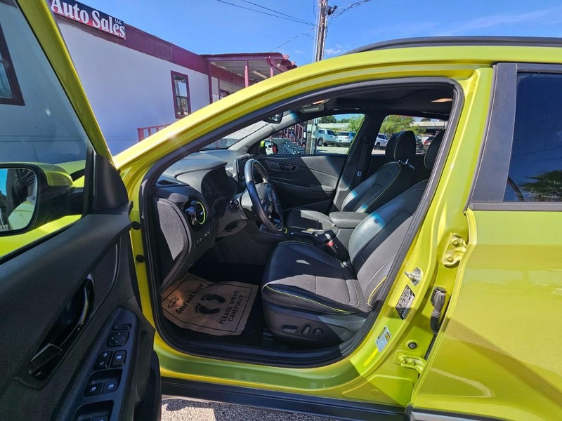 Hyundai Kona Vehicle Image 11