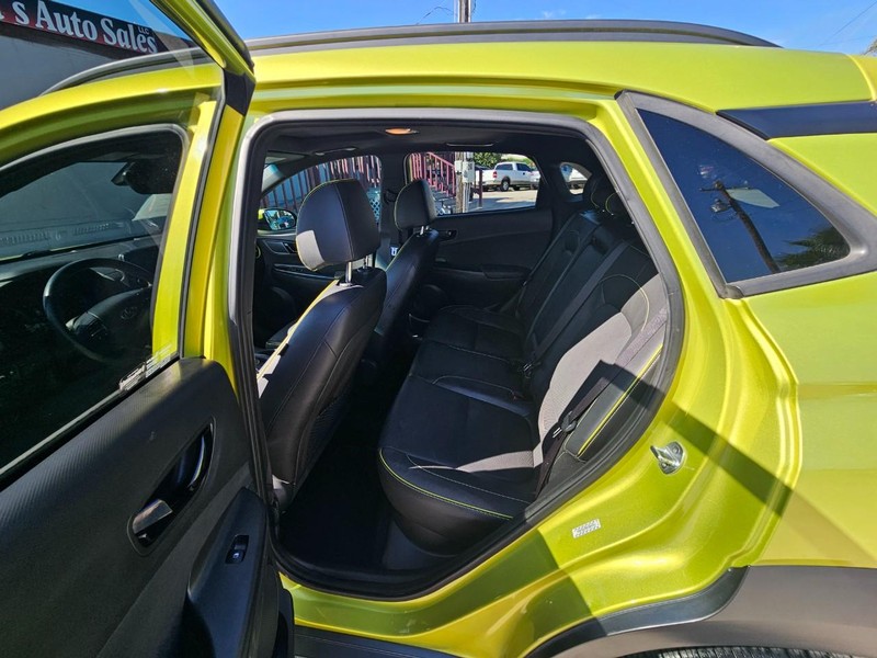 Hyundai Kona Vehicle Image 13