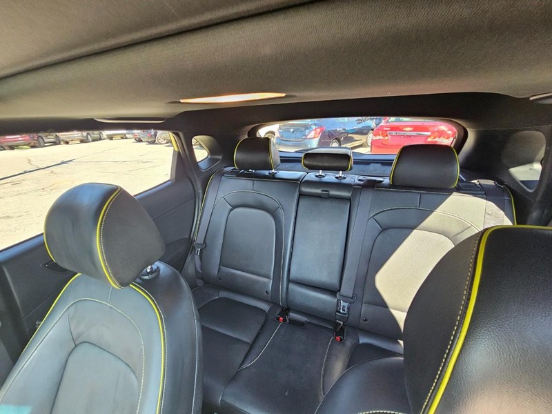 Hyundai Kona Vehicle Image 16
