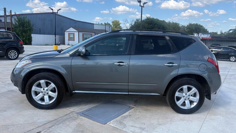 Nissan Murano Vehicle Image 02
