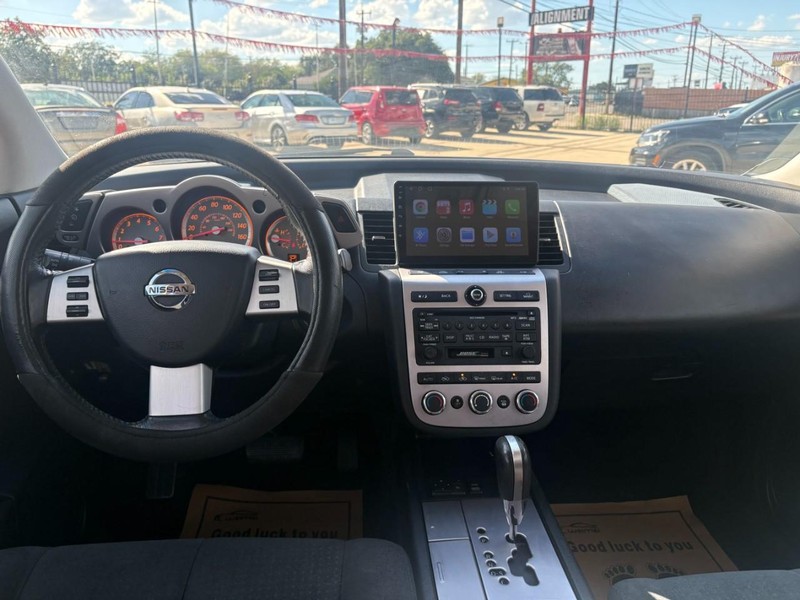 Nissan Murano Vehicle Image 09
