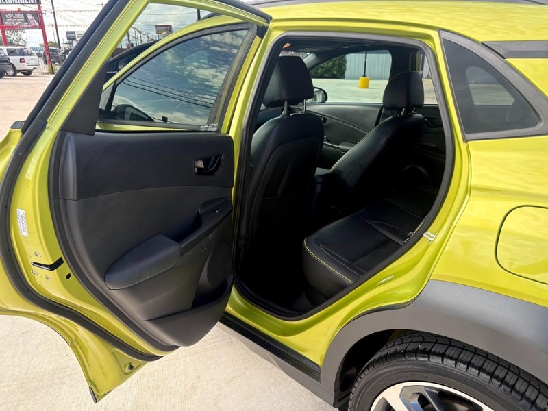 Hyundai Kona Vehicle Image 12