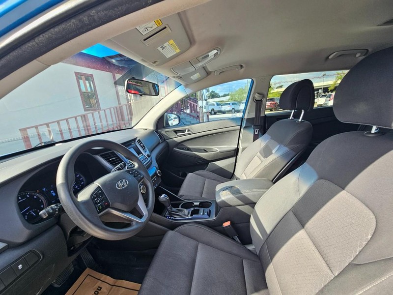Ford Edge Vehicle Image 11