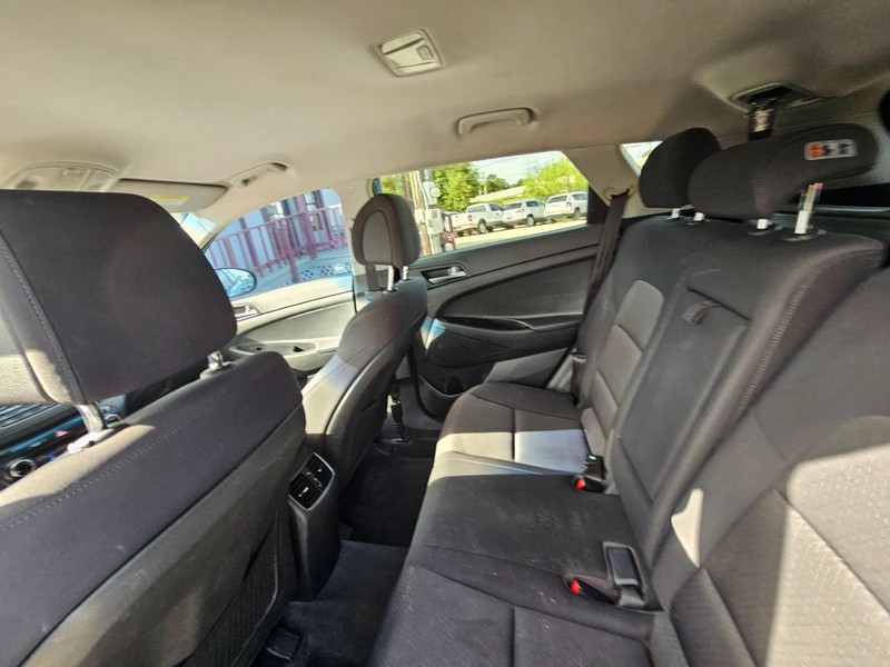 Ford Edge Vehicle Image 13