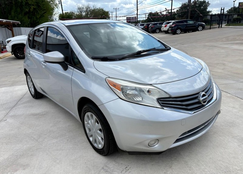 Nissan Versa Note Vehicle Image 06